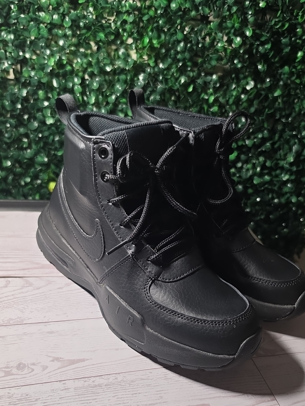 NIKE AIR MAX BOOTS